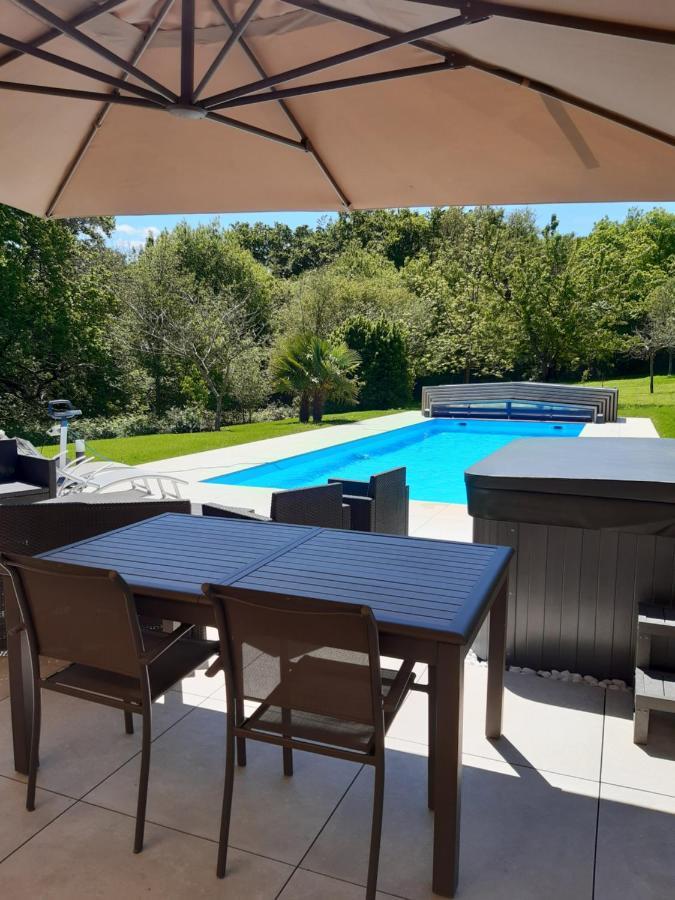 Chambre D'Hotes Les Hortensias Saint-Jean-la-Poterie Εξωτερικό φωτογραφία