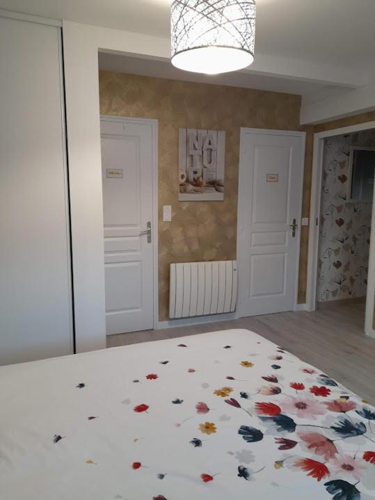 Chambre D'Hotes Les Hortensias Saint-Jean-la-Poterie Εξωτερικό φωτογραφία